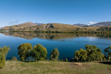 Photo of property in 71 Arrowtown-lake Hayes Road, Lake Hayes, Queenstown, 9371