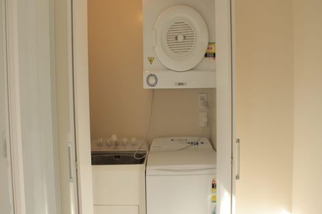 Photo of property in 21a Hadfield Terrace, Kelburn, Wellington, 6012