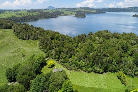 Photo of property in 21a Hamilton Road, Lake Rotoma, Rotorua, 3074
