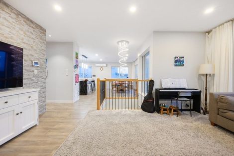 Photo of property in 34 Cavalli Road, Long Bay, Auckland, 0630