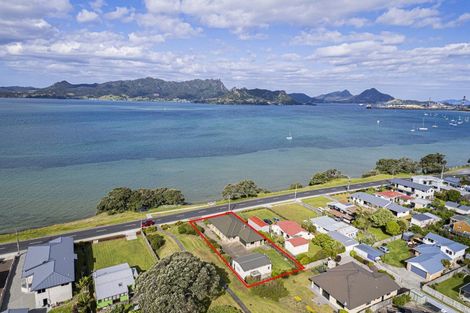 Photo of property in 209a One Tree Point Road, One Tree Point, 0118