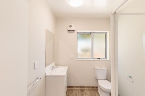 Photo of property in 18h Defoe Place, Waltham, Christchurch, 8023