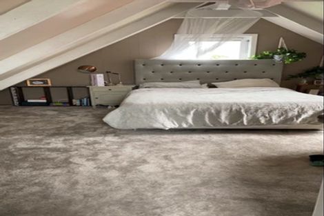 Photo of property in 1/17 Weldene Avenue, Glenfield, Auckland, 0629