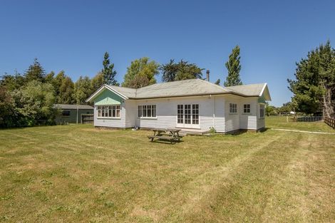 Photo of property in 1467 Main Road North, Waikuku, Rangiora, 7473
