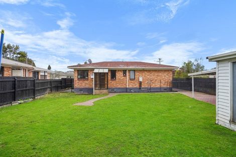 Photo of property in 16 Holloway Place, Forest Lake, Hamilton, 3200