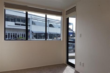 Photo of property in 2h/175 Hurstmere Road, Takapuna, Auckland, 0622