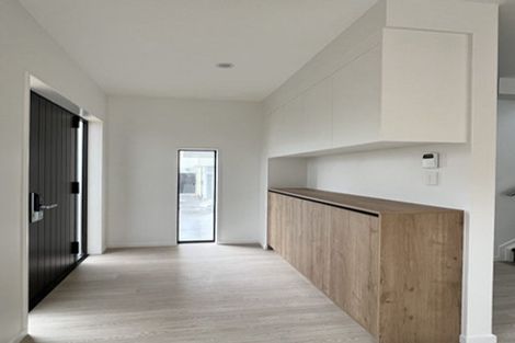 Photo of property in 105e Bond Crescent, Forrest Hill, Auckland, 0620