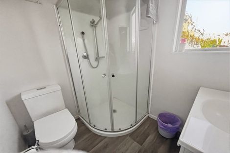 Photo of property in 4 Capricorn Place, Kawaha Point, Rotorua, 3010