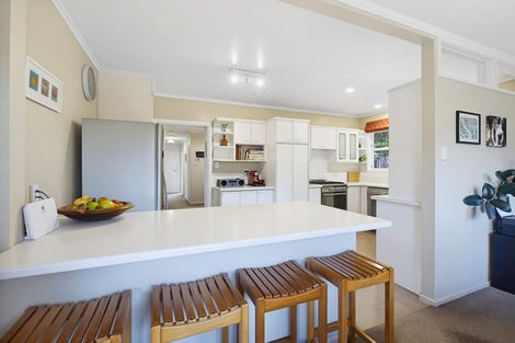 Photo of property in 108 Oriel Avenue, Tawa, Wellington, 5028
