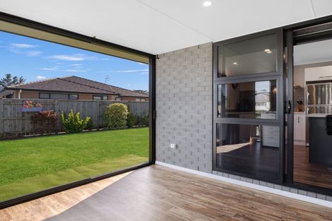 Photo of property in 13 Pearl Grove, Ashhurst, 4810