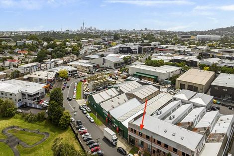 Photo of property in 16 Taylors Road, Mangatainoka, Woodville, 4999