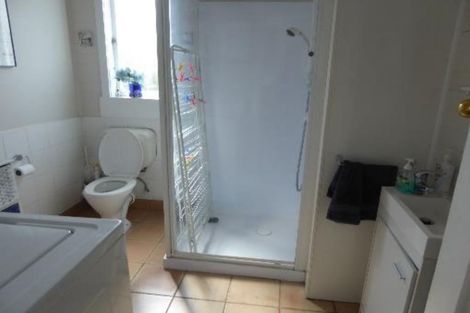 Photo of property in 1/46 Old Lake Road, Narrow Neck, Auckland, 0624