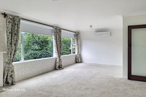 Photo of property in 86 Commissariat Road, Mount Wellington, Auckland, 1060