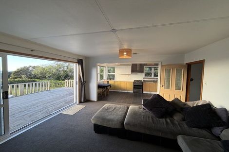 Photo of property in 44 Discovery Place, Marfell, New Plymouth, 4310