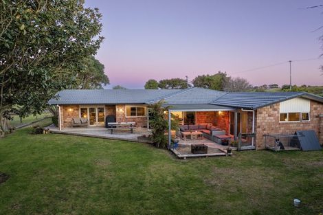Photo of property in 499 Clark And Denize Road, Pukekawa, Tuakau, 2696