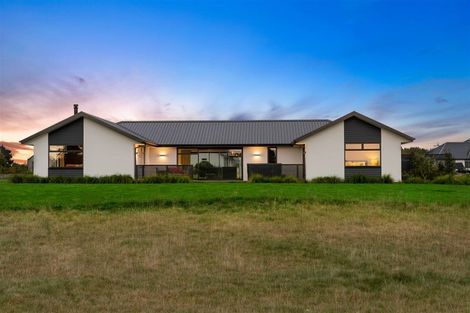 Photo of property in 8 Te Haunui Lane, Pegasus, 7612