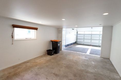 Photo of property in 18 Churchill Avenue, Hokowhitu, Palmerston North, 4410
