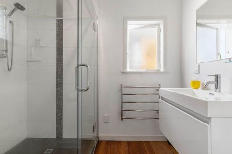 Photo of property in 1/31 Lavelle Road, Henderson, Auckland, 0612