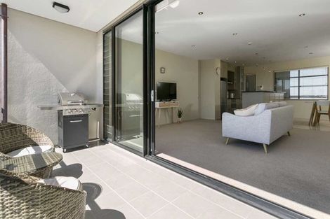 Photo of property in 7/2a Frieston Road, Milford, Auckland, 0620