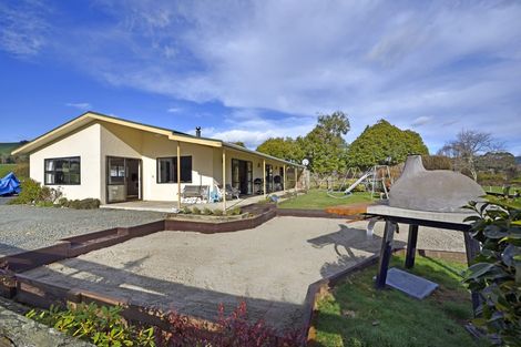 Photo of property in 11 Thorn Road, Dovedale, Wakefield, 7096