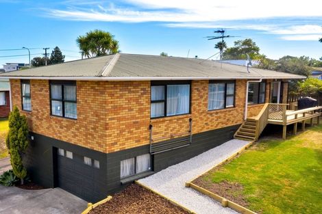 Photo of property in 78a Wharf Road, Te Atatu Peninsula, Auckland, 0610