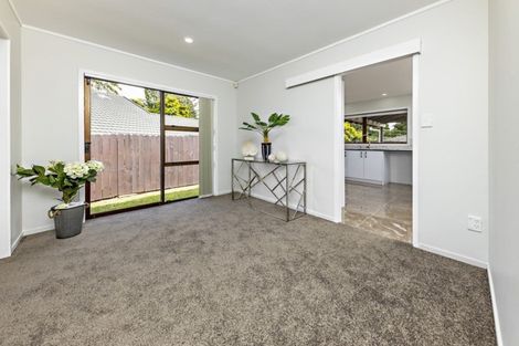 Photo of property in 17 Lochinver Road, Papatoetoe, Auckland, 2025