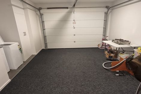 Photo of property in 19 Kaimai Avenue, Massey, Auckland, 0614