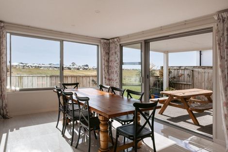 Photo of property in 26 Franks Way, Papamoa Beach, Papamoa, 3118