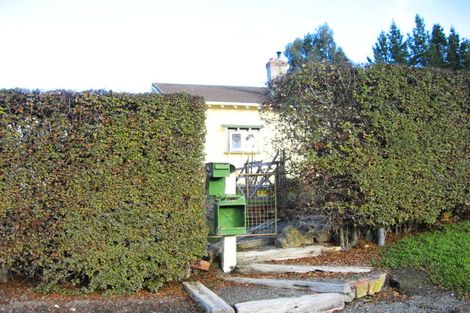 Photo of property in 1 Falcon Street, Palmerston, 9430