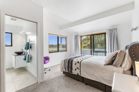 Photo of property in 11 Hill Street, Onerahi, Whangarei, 0110