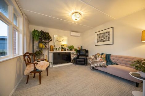 Photo of property in 16 Aberdeen Avenue, Takaro, Palmerston North, 4412