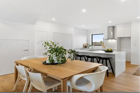 Photo of property in 4/82 East Coast Road, Milford, Auckland, 0620