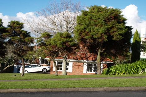 Photo of property in 6 Minerva Terrace, Cockle Bay, Auckland, 2014