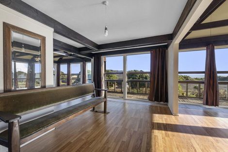 Photo of property in 3 Ara Kuaka, Waikanae Beach, Waikanae, 5036