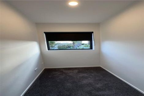 Photo of property in 7/89 Beach Road, Te Atatu Peninsula, 0610