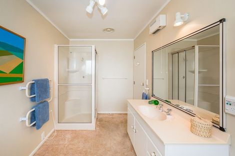 Photo of property in 36 Awanui Drive, Waikanae, 5036