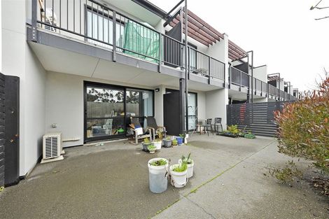 Photo of property in 6/70 Waltham Road, Sydenham, Christchurch, 8023