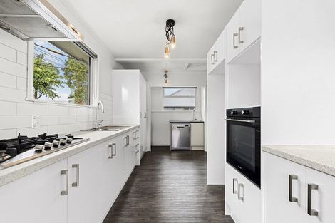 Photo of property in 56 Brois Street, Frankleigh Park, New Plymouth, 4310