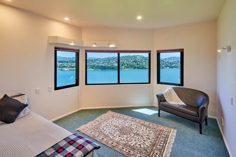 Photo of property in 15 Countess Close, Maupuia, Wellington, 6022