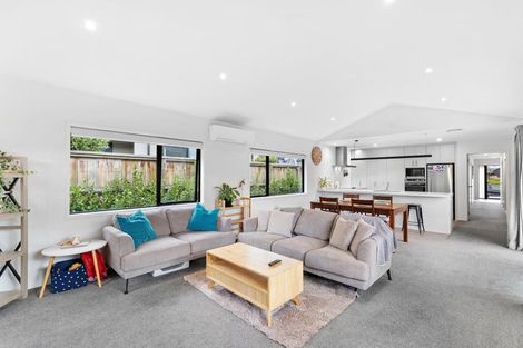 Photo of property in 12 Shepherd Road, Jacks Point, Queenstown, 9371