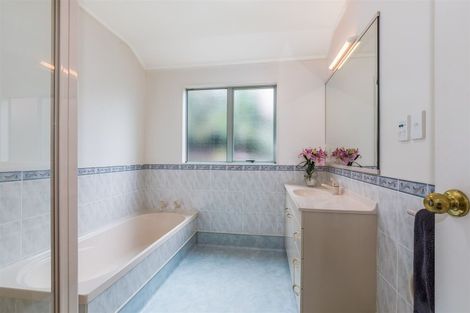 Photo of property in 57b Albatross Close, Whitby, Porirua, 5024