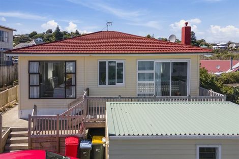 Photo of property in 20 Richard Street, Titahi Bay, Porirua, 5022
