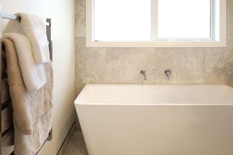 Photo of property in 40 James Line, Kelvin Grove, Palmerston North, 4414