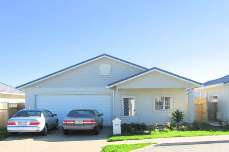 Photo of property in 10 Mulvaney Crescent, Henderson, Auckland, 0612