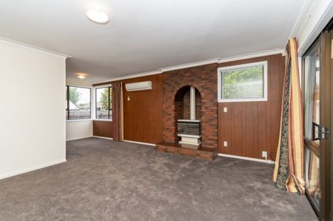 Photo of property in 17 Boston Avenue, Hornby, Christchurch, 8042