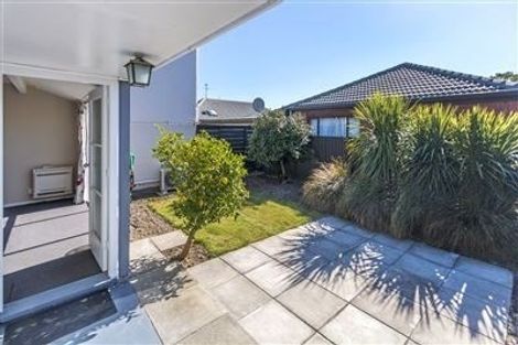 Photo of property in 4/30b Nortons Road, Avonhead, Christchurch, 8042