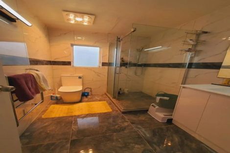 Photo of property in 18 Bellfield Road, Opaheke, Papakura, 2113