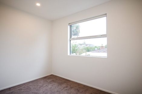 Photo of property in 5/10 Tirimoana Road, Te Atatu South, Auckland, 0602
