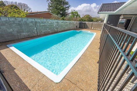 Photo of property in 8 Knights Grove, Otaki, 5512