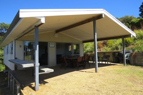 Photo of property in 47 Puriri Road, Te Kouma, Coromandel, 3581